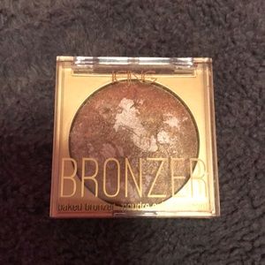 Bronzer